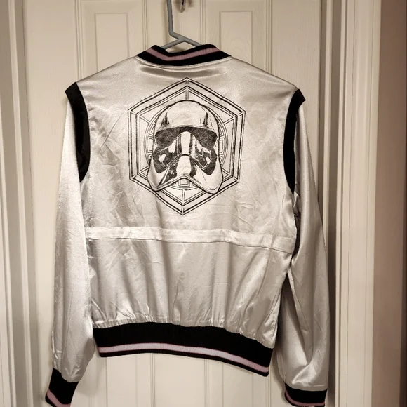HER UNIVERSE storm trooper captain jacket - Picture 3 of 3